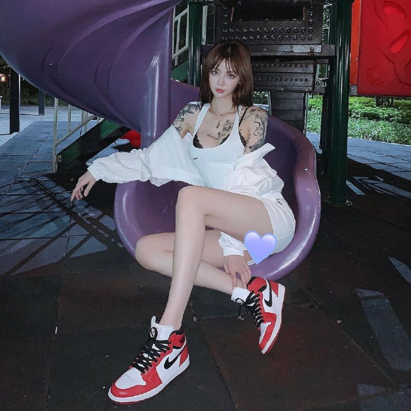 ins: @人 间 小 爆 炸ins: @人 间 小 爆 炸