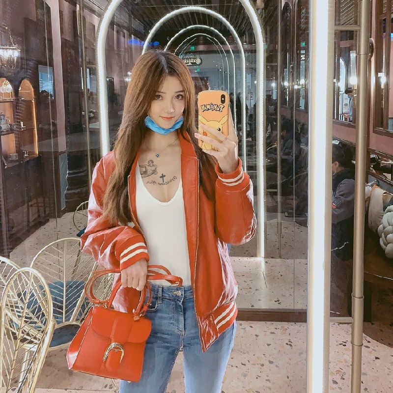 ins: @人 间 小 爆 炸ins: @人 间 小 爆 炸