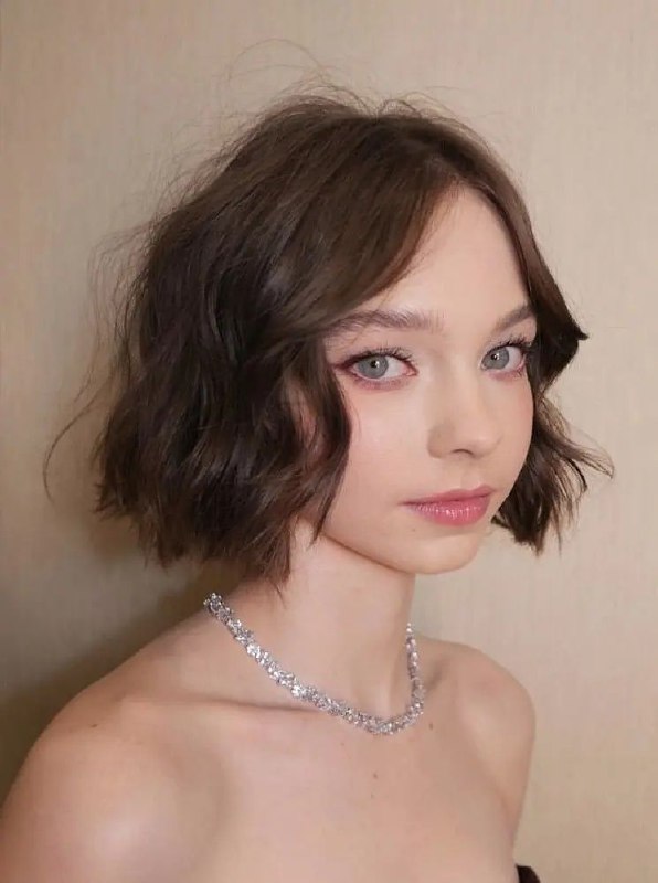 Emma Myers 20岁Emma Myers 20岁