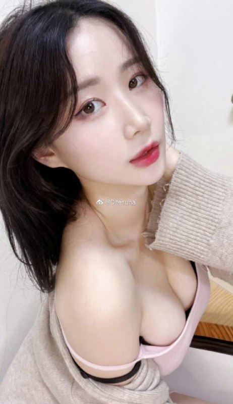 #自拍 #奶子 #诱惑素人女友自拍#自拍 #奶子 #诱惑素人女友自拍