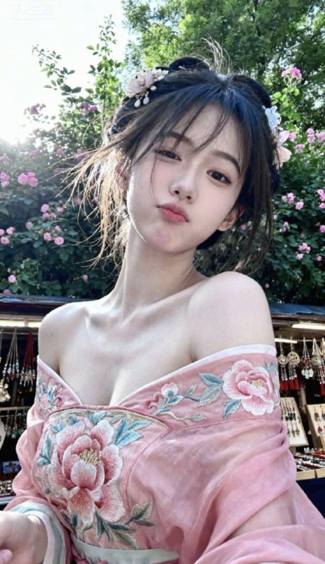 #性感 #小姐姐 #汉服 #可爱#性感 #小姐姐 #汉服 #可爱