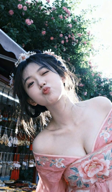 #性感 #小姐姐 #汉服 #可爱#性感 #小姐姐 #汉服 #可爱