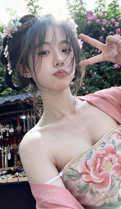 #性感 #小姐姐 #汉服 #可爱#性感 #小姐姐 #汉服 #可爱