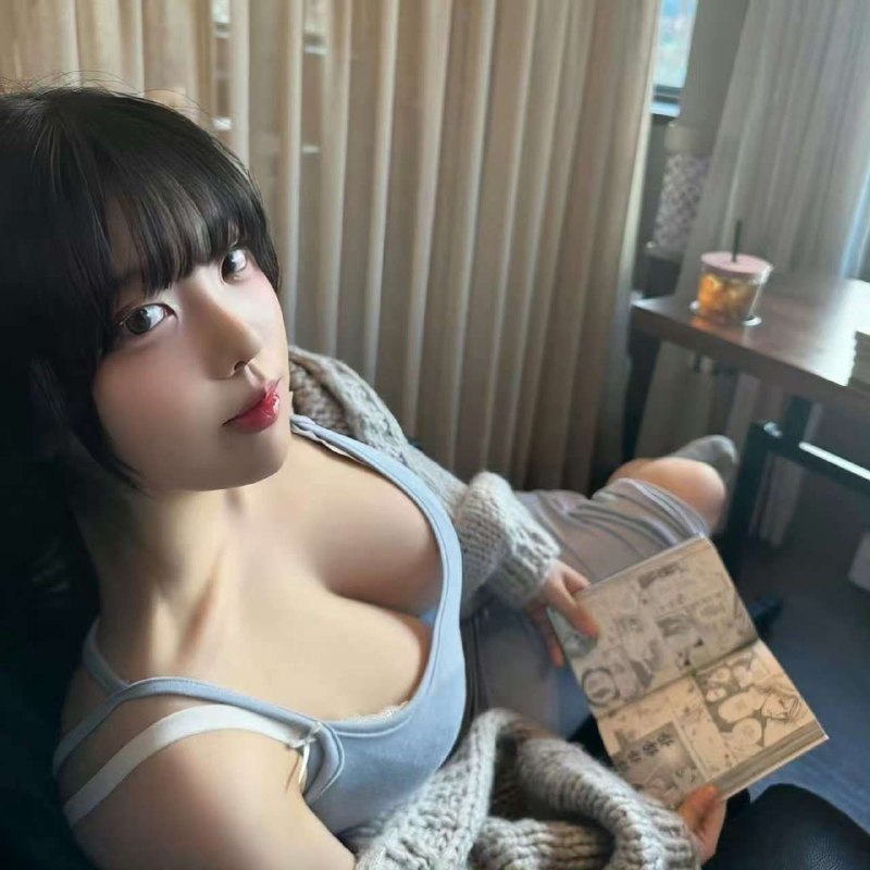 #奶子 #巨乳 身材火辣的学妹靠在你身边看书#奶子 #巨乳 身材火辣的学妹靠在你身边看书