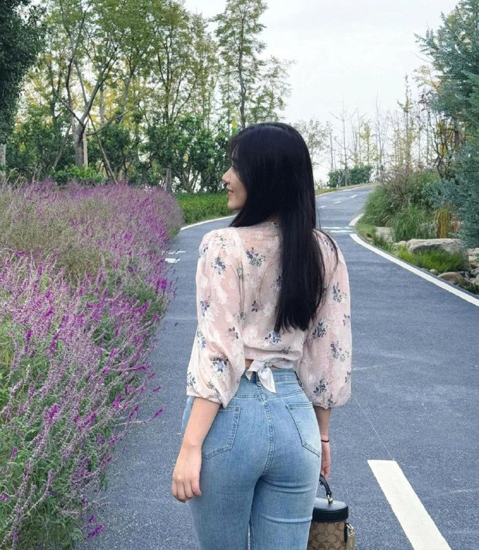 #性感 #少妇 #旗袍 #翘臀少妇姐姐浑圆的屁股#性感 #少妇 #旗袍 #翘臀少妇姐姐浑圆的屁股